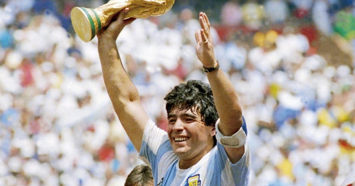 Diego Maradona, huyền thoại bóng đá Argentina