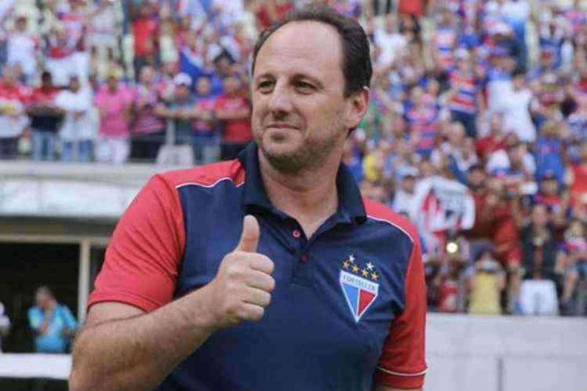 Rogerio Ceni - Thủ môn xuất sắc với cú sút phạt mạnh mẽ