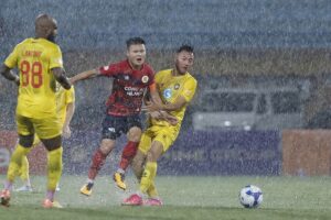 Công Phượng Trở Lại V-league: Một Hành Trình Mới Hay Dấu Chấm Hết?