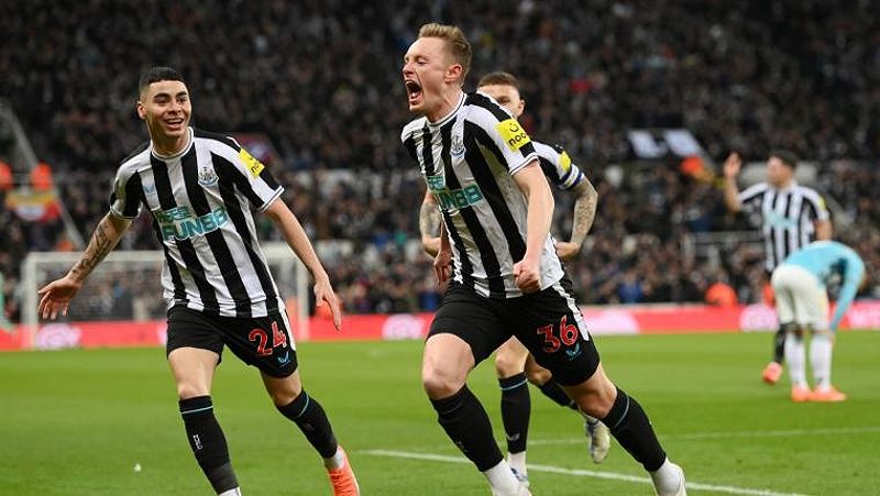 Newcastle 8-0 Sheffield United - Sự đồng đều trong đội hình